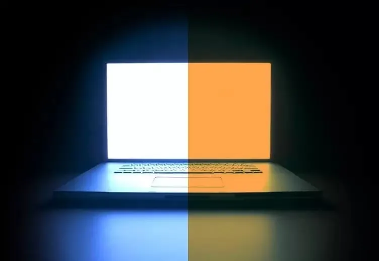 Screen light filtering apps on devices